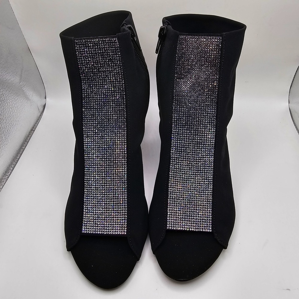 NIB Onex Women's Gabriella Heels Black/Silver Size 9 Onex recommends sizing up